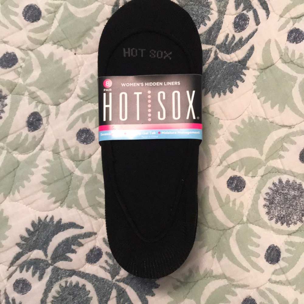 8 pack of black no show socks